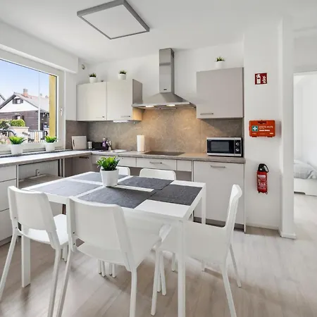 Monteur - Fuer Bis Zu 5 Personen In 63452 - Hu08b شقة