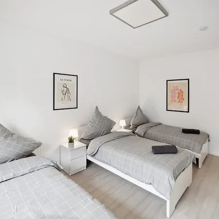 Apartment Monteur Base - Unterkunft Fuer Bis Zu 5 Personen In 63452 - Hu08b *