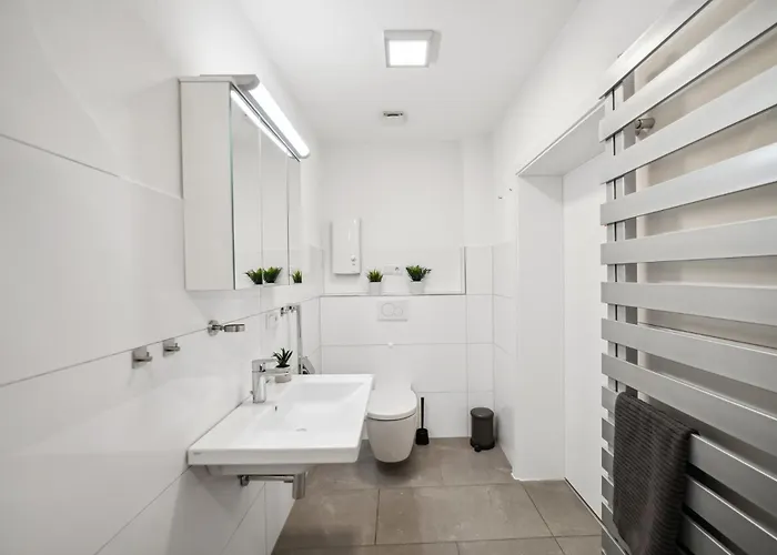 Monteur - Für Bis Zu 5 Personen In 63452 - Hu08b Hanau