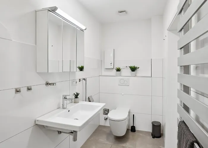 Monteur - Für Bis Zu 5 Personen In 63452 - Hu08b